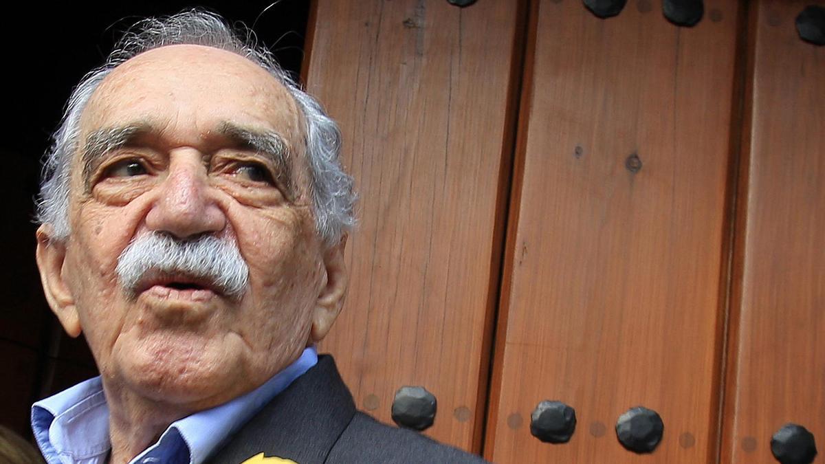 GABRIEL GARCIA MARQUEZ , ESCRITOR Fotografía de archivo del 6 de marzo de 2014 del premio Nobel de Literatura, el colombiano Gabriel García Márquez en Ciudad de México. Un canal de la televisión mexicana aseguró que García Márquez fue hospitalizado hoy, jueves 3 de abril de 2014, en esta capital, pero en su casa lo negaron y dijeron que, de hecho, está fuera del país. EFE/Mario Guzman ARCHIVO MÉXICO GARCÍA MÁRQUEZ