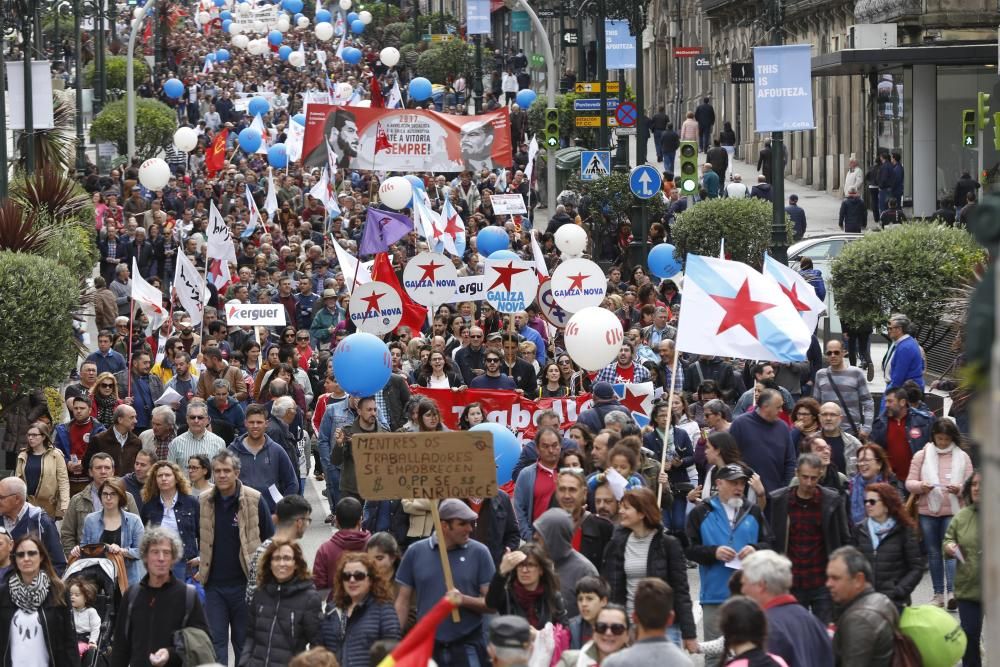 Día del Trabajador en Vigo | Miles de personas exigen la derogación de la reforma laboral
