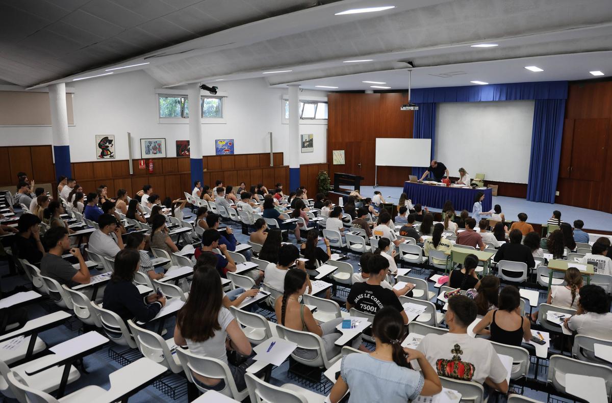 Bachilleres sobresalientes en busca de la perfección Bachilleres sobresalientes en busca de la perfección