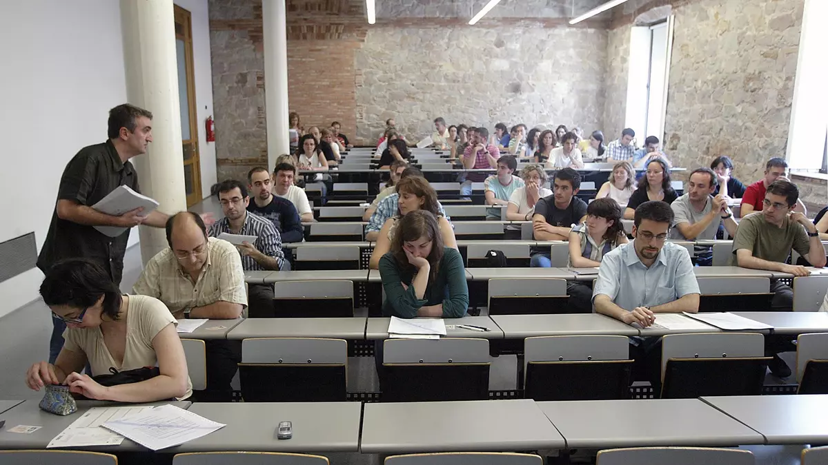 Estos son los futuros beneficiarios de la beca para opositores: ya se conoce la lista definitiva