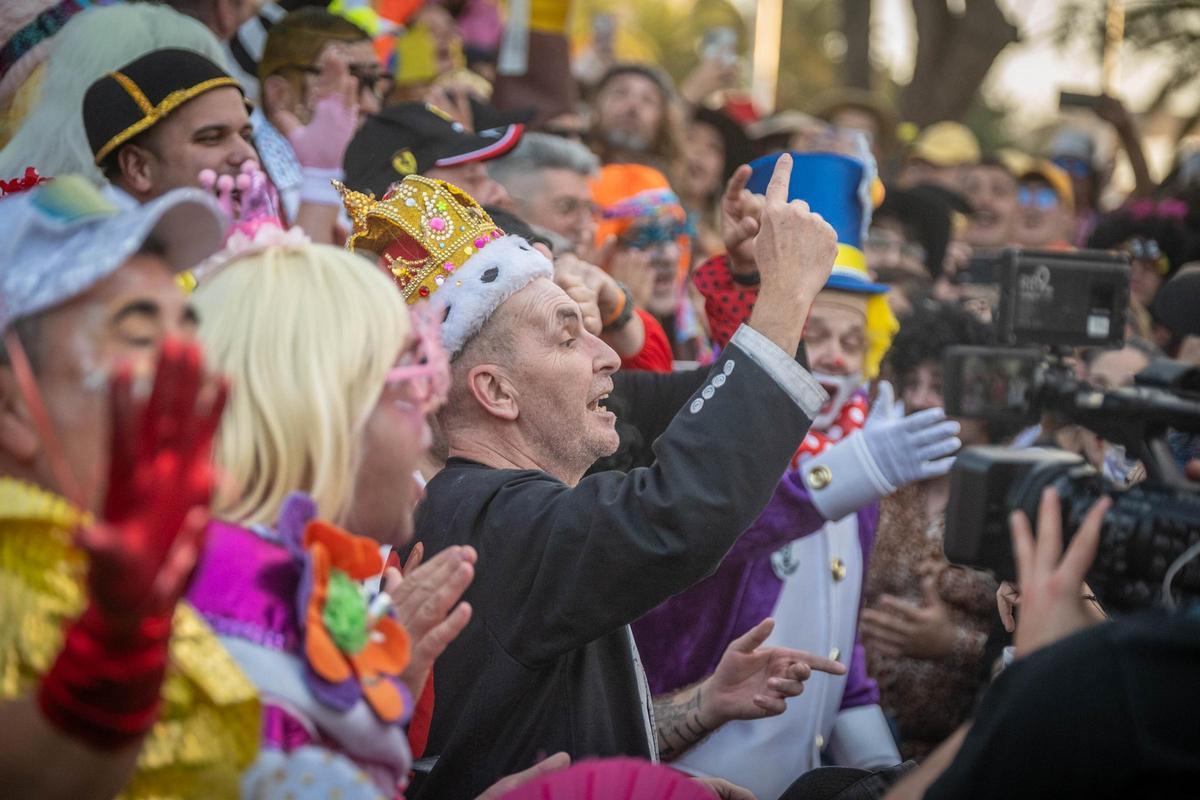 Mano a mano entre Diablos Locos y Bambones