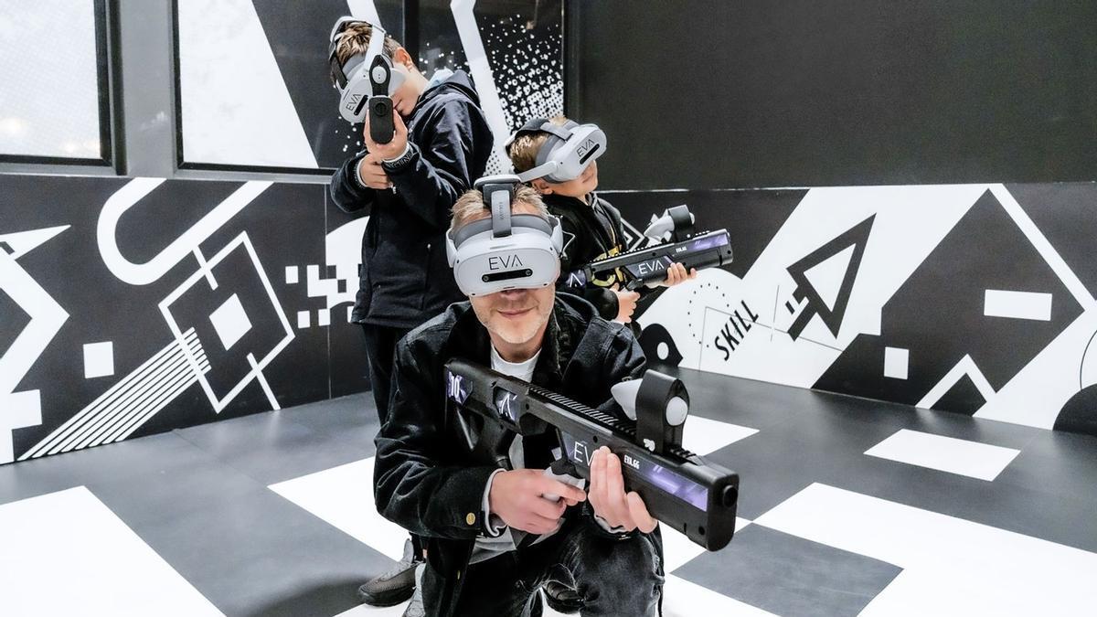 AVE llega a algunas ciudades de España para acercar la realidad virtual y vivir la experiencia.