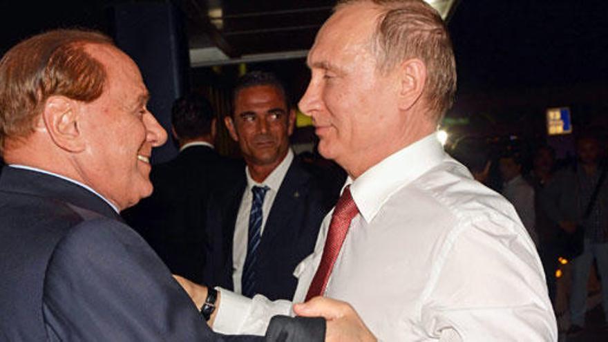 Putin, saluda al ex primer ministro italiano Berlusconi