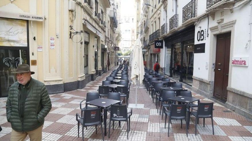 Hosteleros y vecinos, a la espera de concreción con los cambios en el sistema de veladores