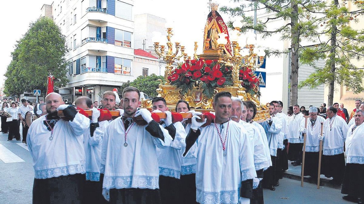 La imagen de Santa Quitèria ha recorrido las principales calles del municipio.