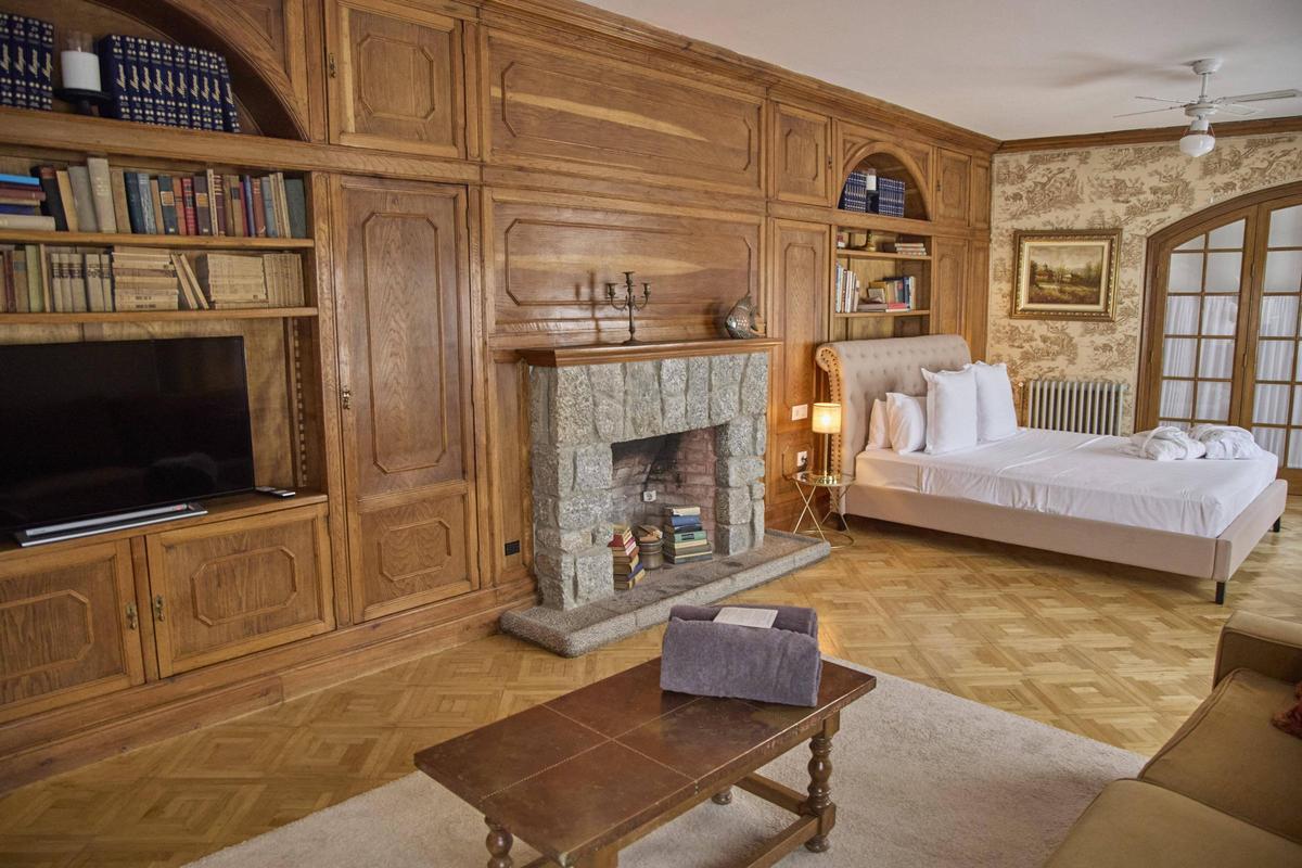 Una de les habitacions de l'Hotel Angelats.