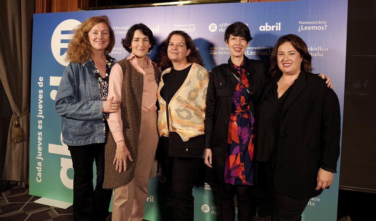 Lola Larumbe, librara de Alberti; Ángeles González-Sinde, escritora y cineasta; Pilar Álvarez Sierra, editora; Giselle Etcheverry Walker, gestora cultural, y Catalina Mejía, editora.