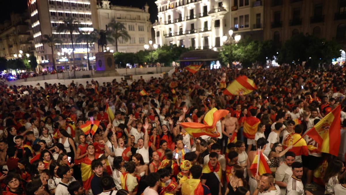 Córdoba celebra en Las Tendillas el triunfo de España en el Mundial