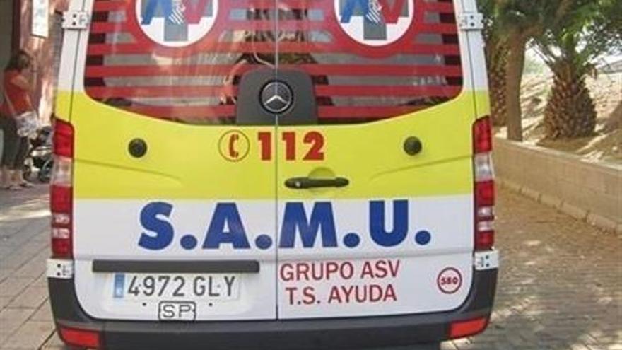 Herida una mujer de 86 años tras sufrir un accidente de coche en Albocàsser