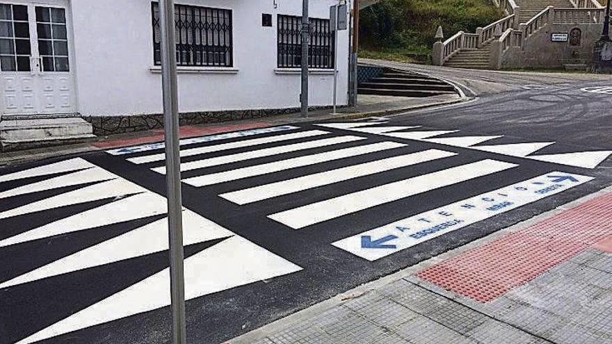 Uno de los &quot;lombos&quot; de Moraña, con la leyenda en el suelo. // Faro