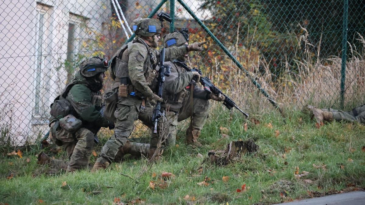 Ejercicio de combate urbano.