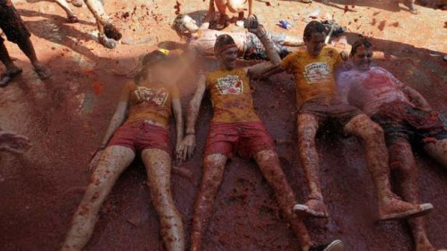 40.000 personas participan en 'La Tomatina'