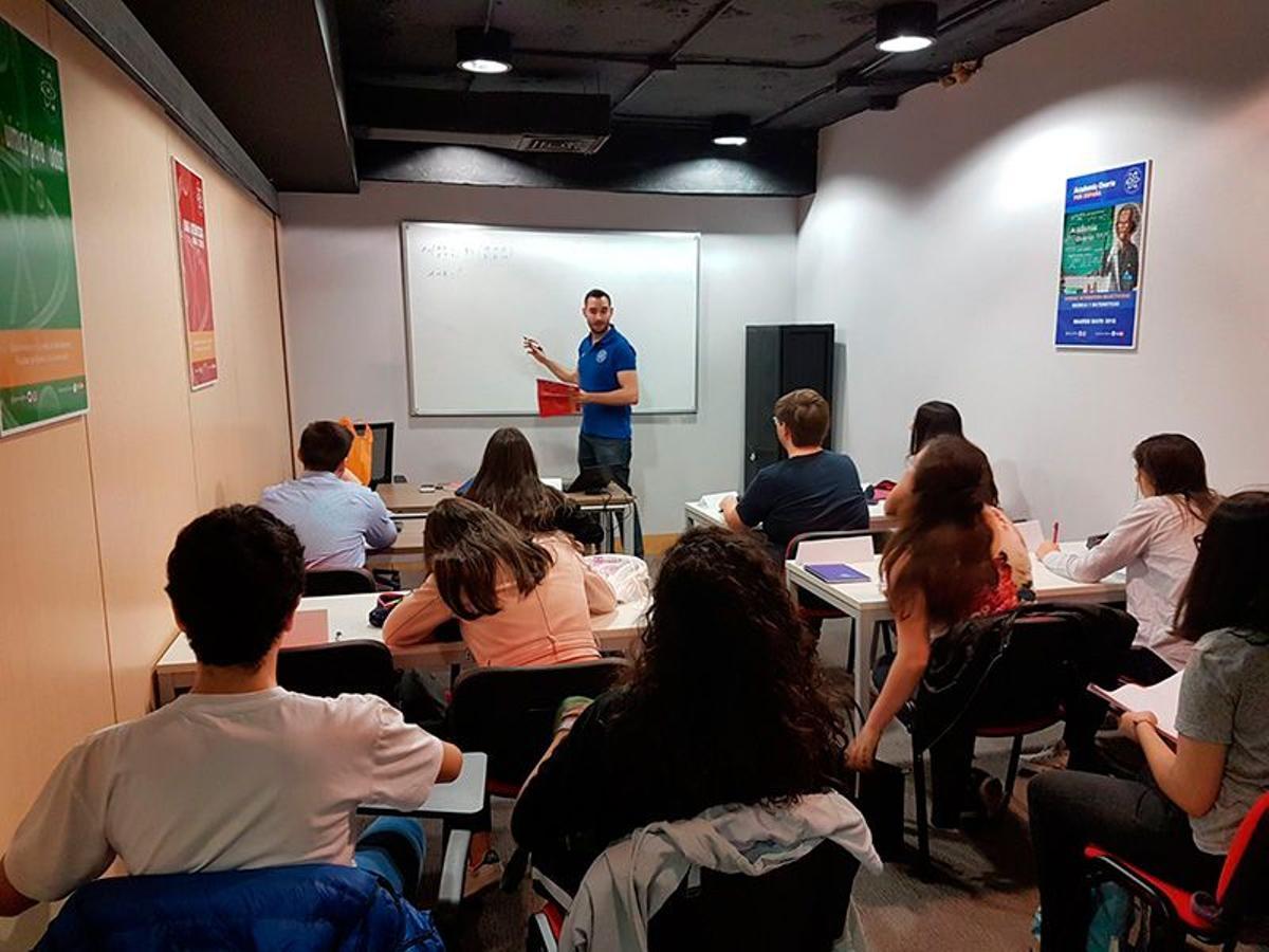 La Academia Osorio es conocida por preparar a estudiantes de toda España para las pruebas de selectividad
