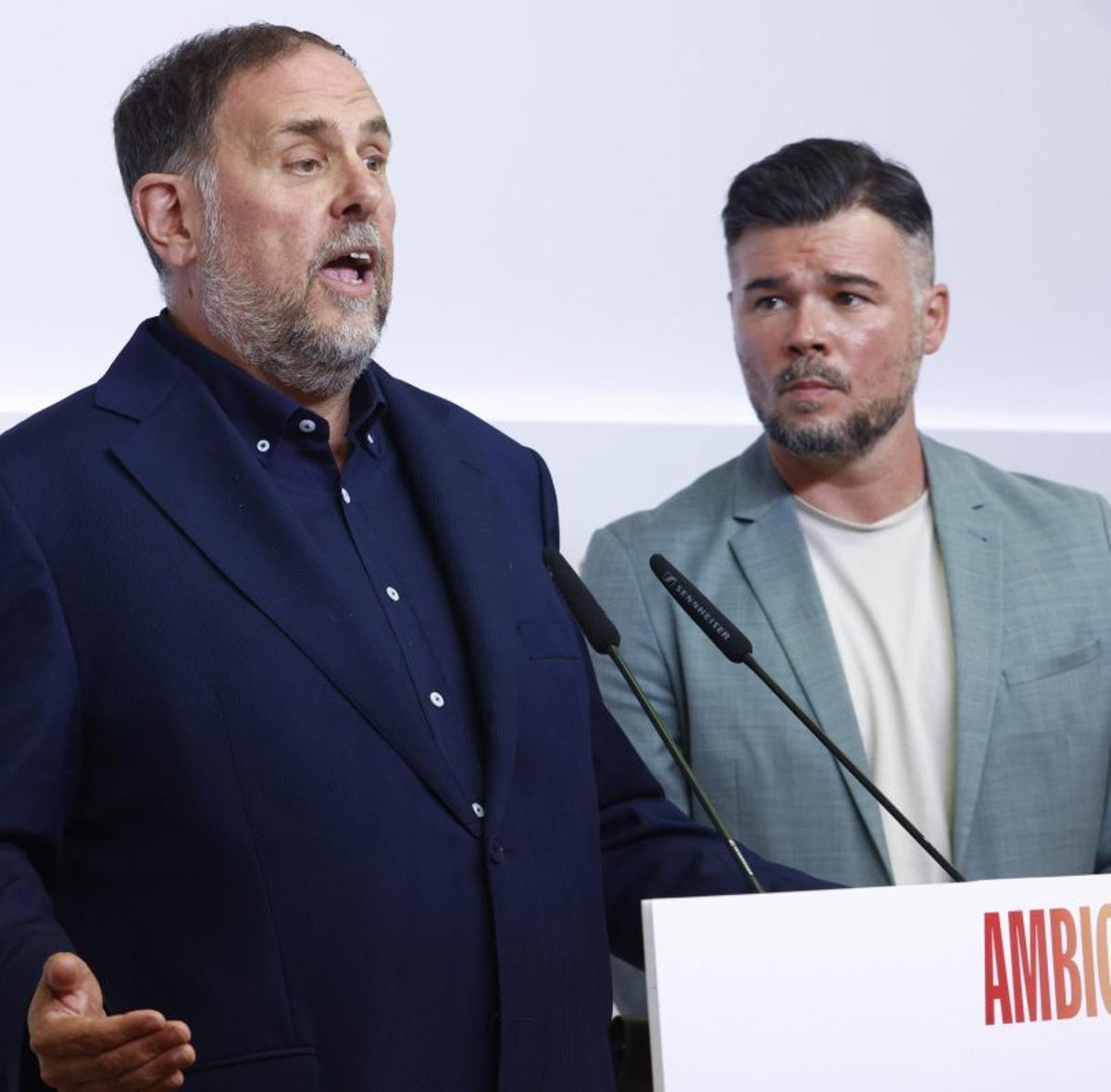 El líder d’ERC, Oriol Junqueras, amb el portaveu al Congrés, Gabriel Rufián, el desembre de l’any passat. | QUIQUE GARCÍA