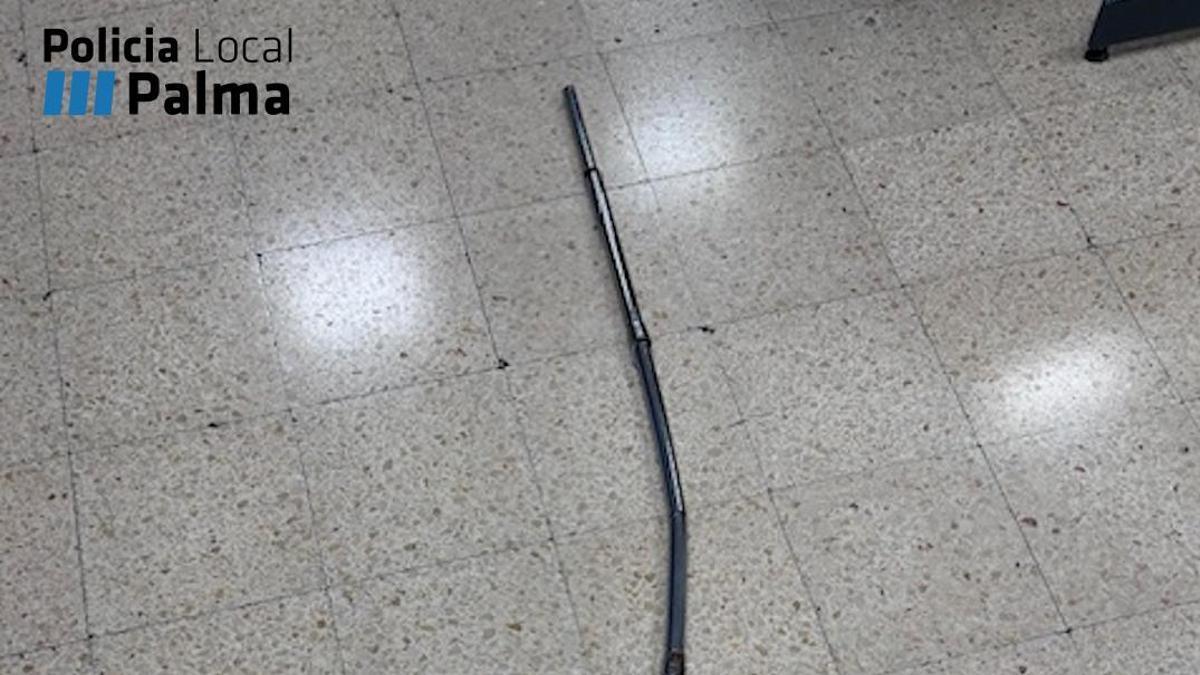 ATRACOS MALLORCA | Detenido un atracador en Palma por pegar un puñetazo en la boca a la empleada de un quiosco de Palma para robar tres golosinas