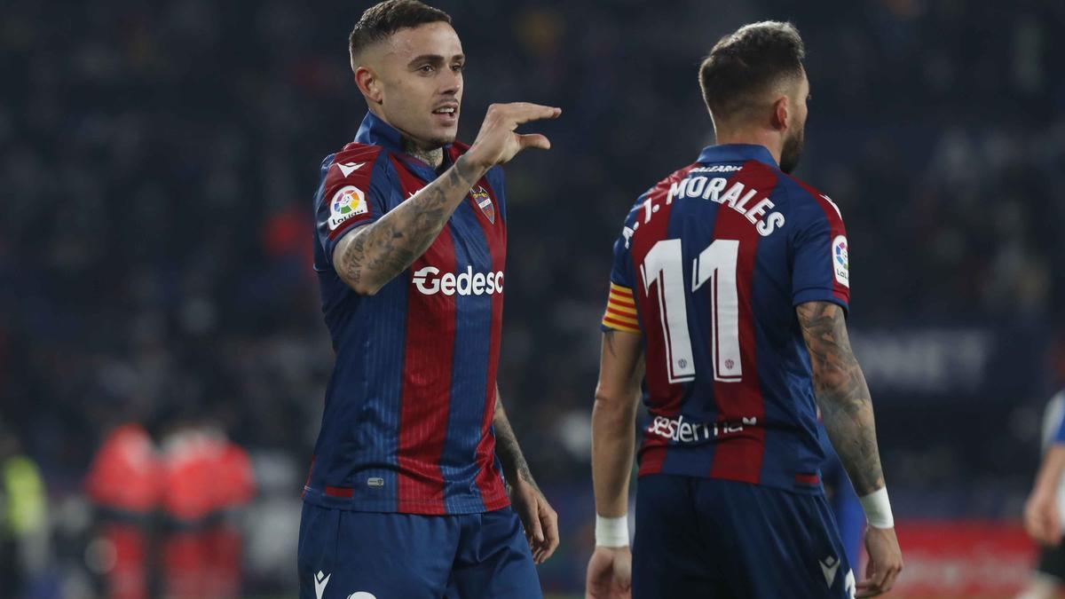 Las Imágenes del Derbi entre Levante UD y Valencia CF en el Ciutat