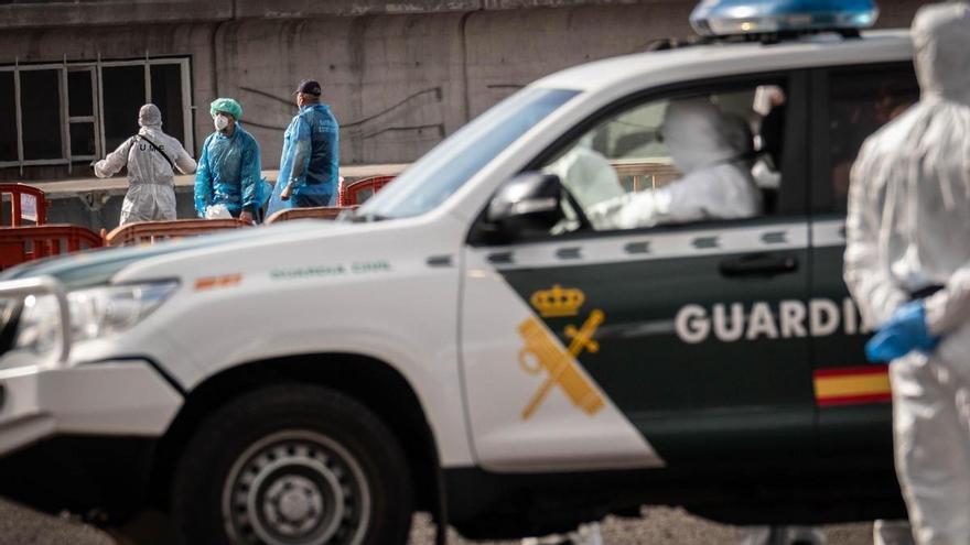 Muere un agente de la Guardia Civil de 63 años durante el operativo de evacuación del crucero con hantavirus en Tenerife