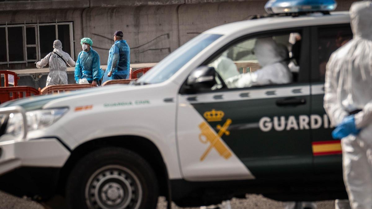 Muere un agente de la Guardia Civil de 63 años durante el operativo de evacuación del crucero con hantavirus en Tenerife