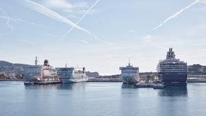 Archivo - El puerto de Palma con cruceros.