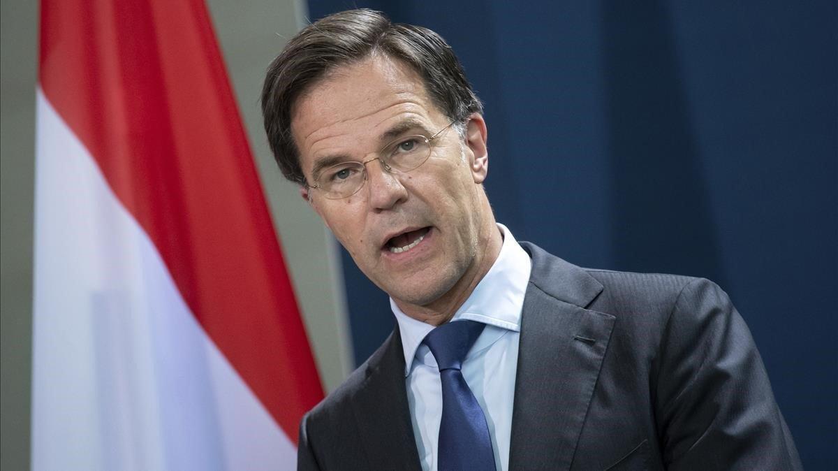 zentauroepp54055972 mark rutte  prime minister of the netherlands  talks during 200713135144