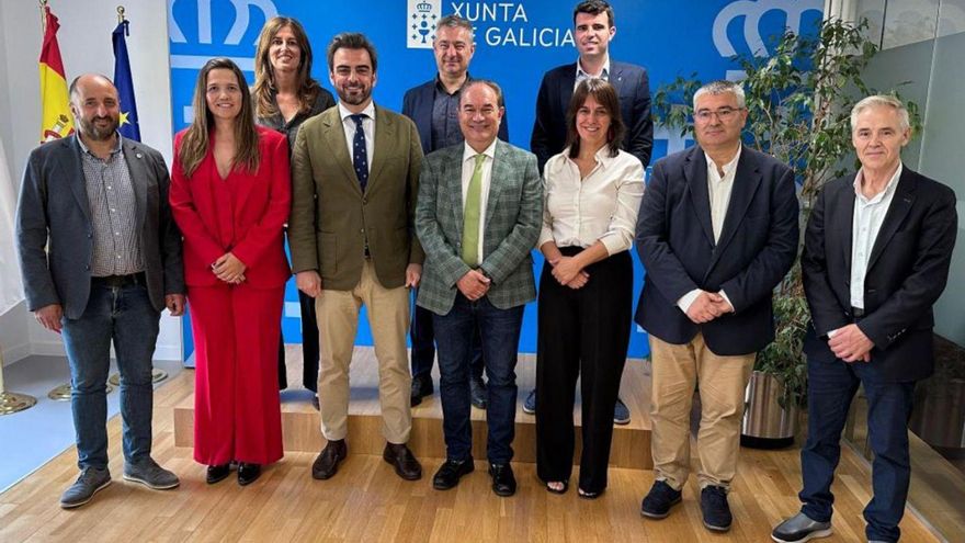 La Xunta avala una mancomunidad con todo Deza, A Estrada y Forcarei