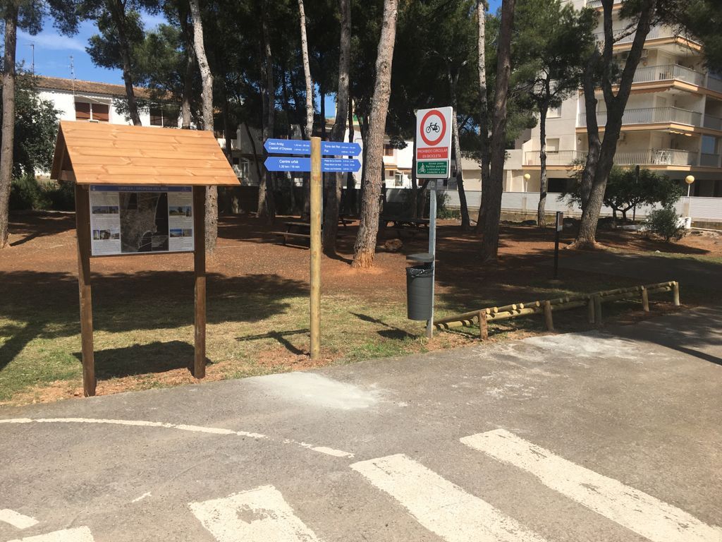 aparcabicis_se�aletica_entrada_via_verde_oropesa (4).jpeg