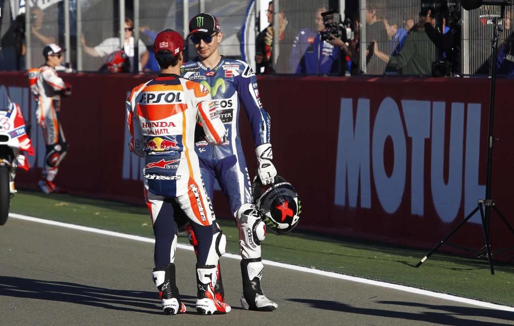 Así se hizo la foto de los nueve gandadores de la temporada en #MotoGP