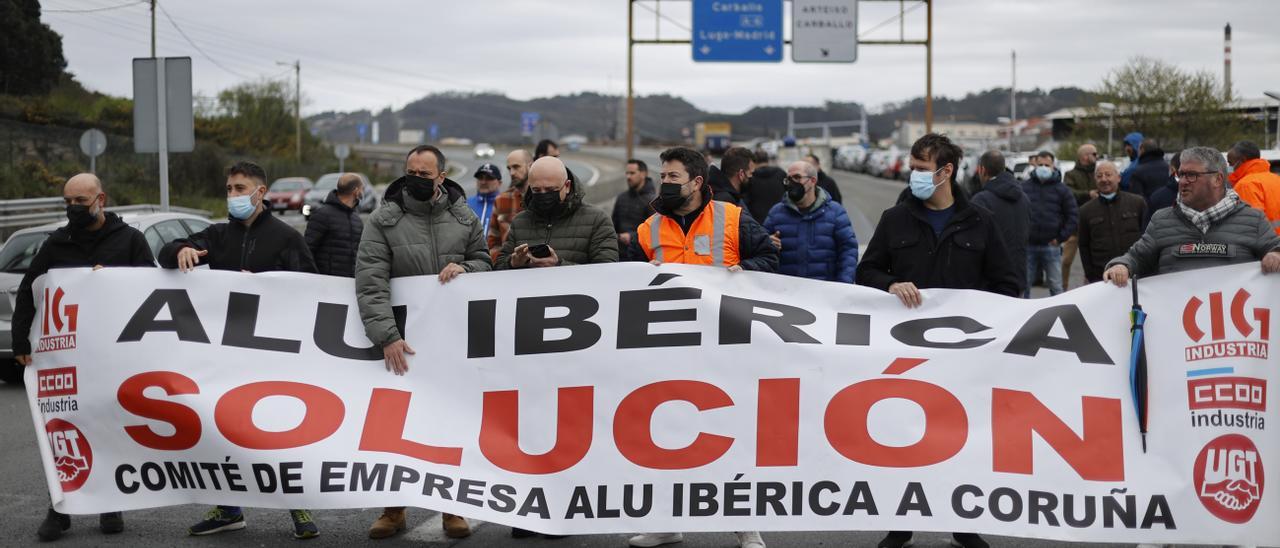Protesta de los trabajadores de Alu Ibérica.