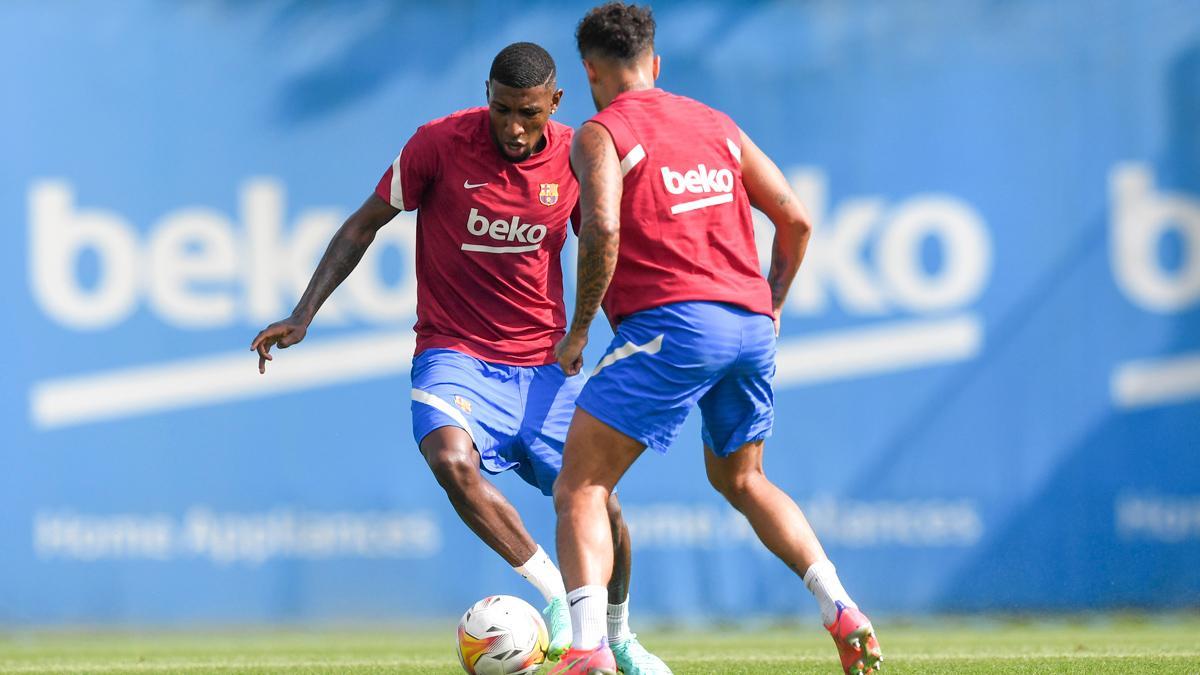 Agüero, Coutinho y Emerson continúan entrenando en la Ciutat Esportiva