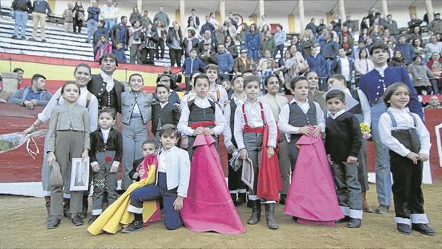 El toreo cacereño reivindica su plaza