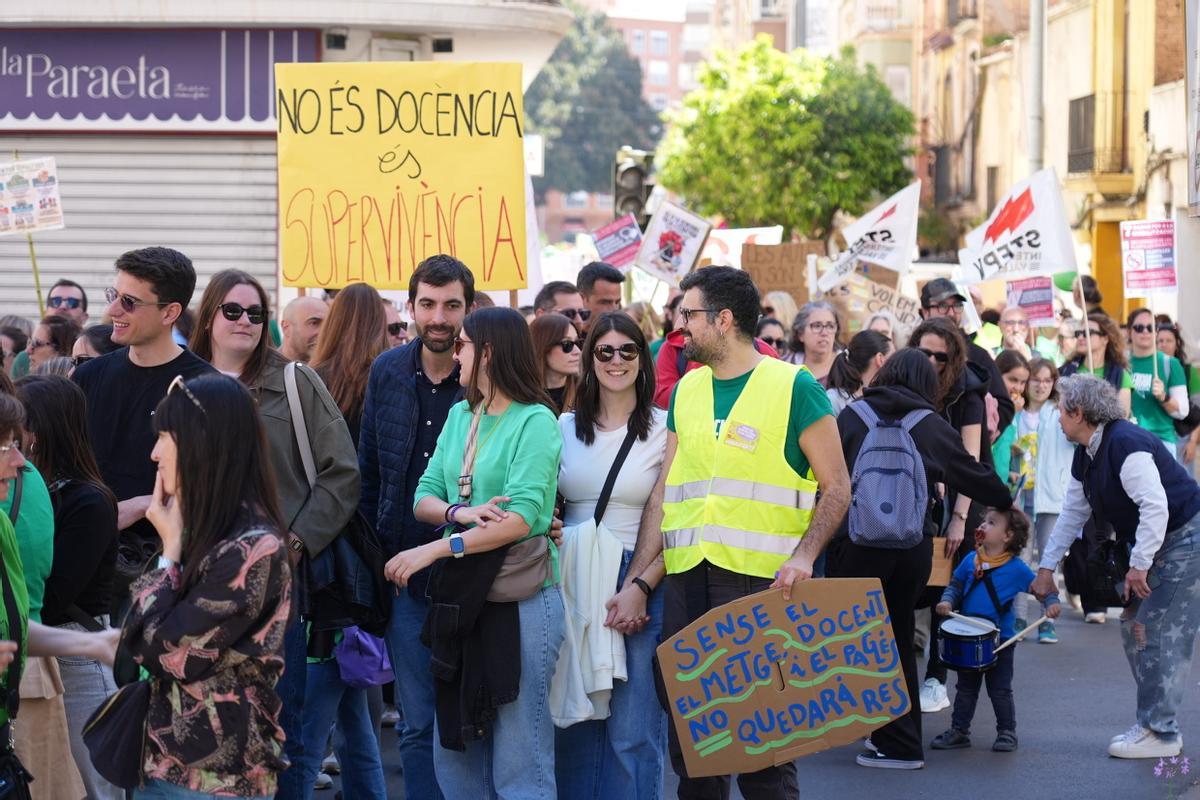 Galería: Las mejores imágenes de la protesta educativa en Castelló - El ...
