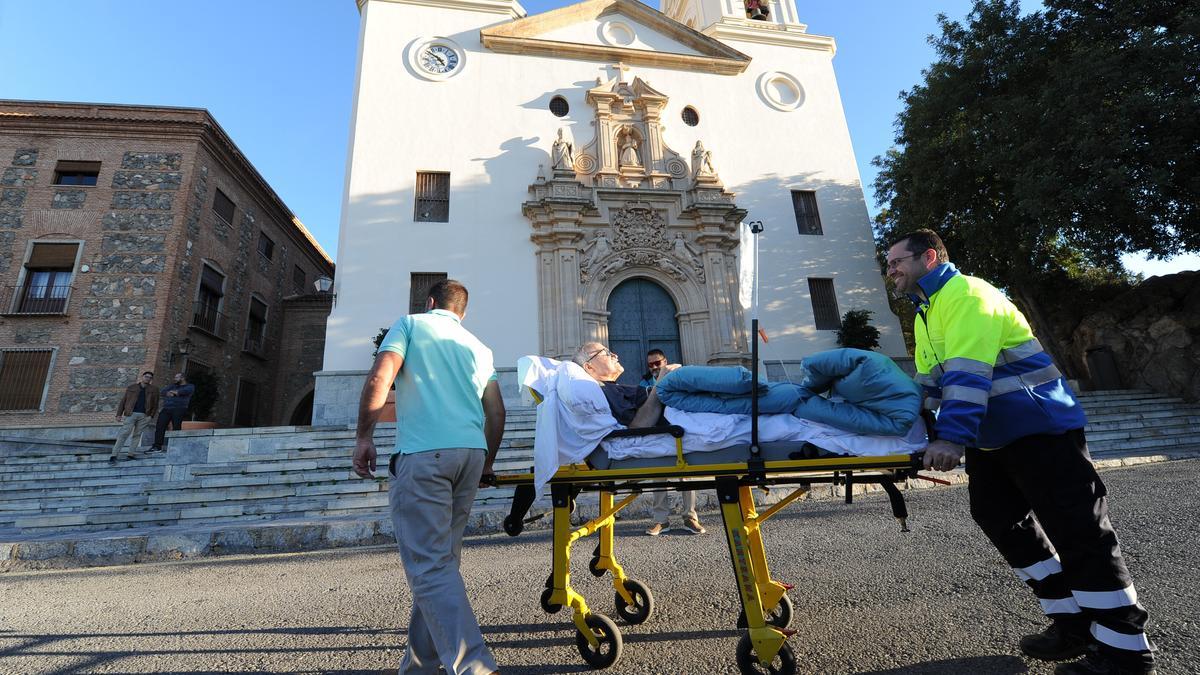 La Ambulancia del Deseo ayudó a cumplir el sueño de un paciente que quería ver a la Virgen de la Fuensanta