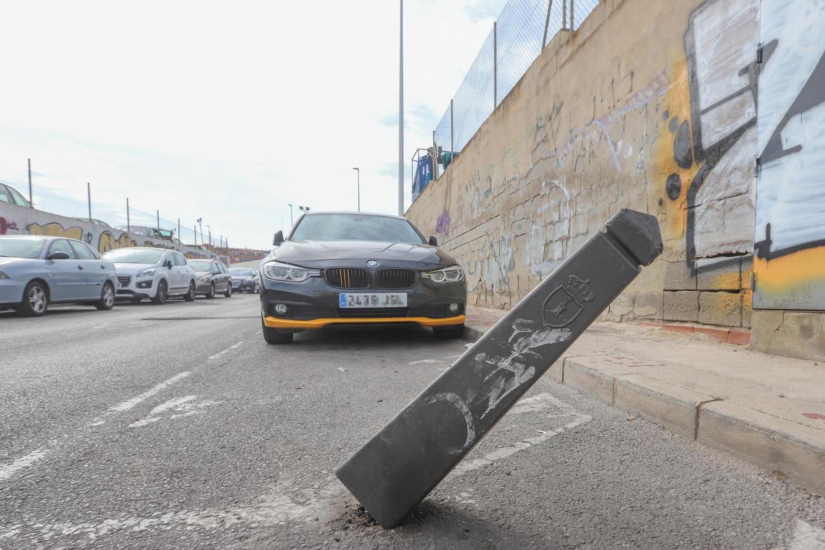 Una de las calles del polígono Casa Grande de Torrevieja