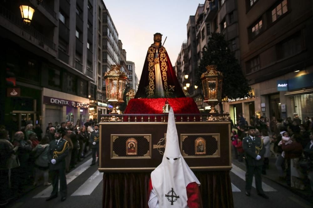 Procesión del Jesús Cautivo en la Semana Santa de Oviedo