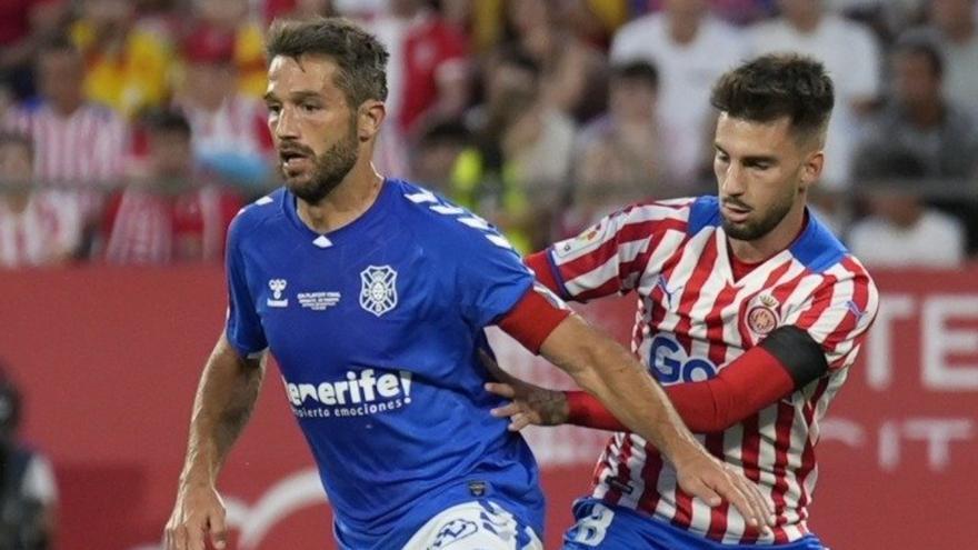 Un jugador del Girona manda un recado al Tenerife al estilo de Jonathan Viera
