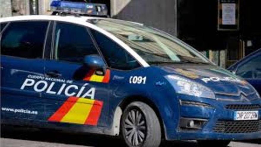 Pillado un conductor francés en La Jonquera con una escopeta, una carabina y una pistola