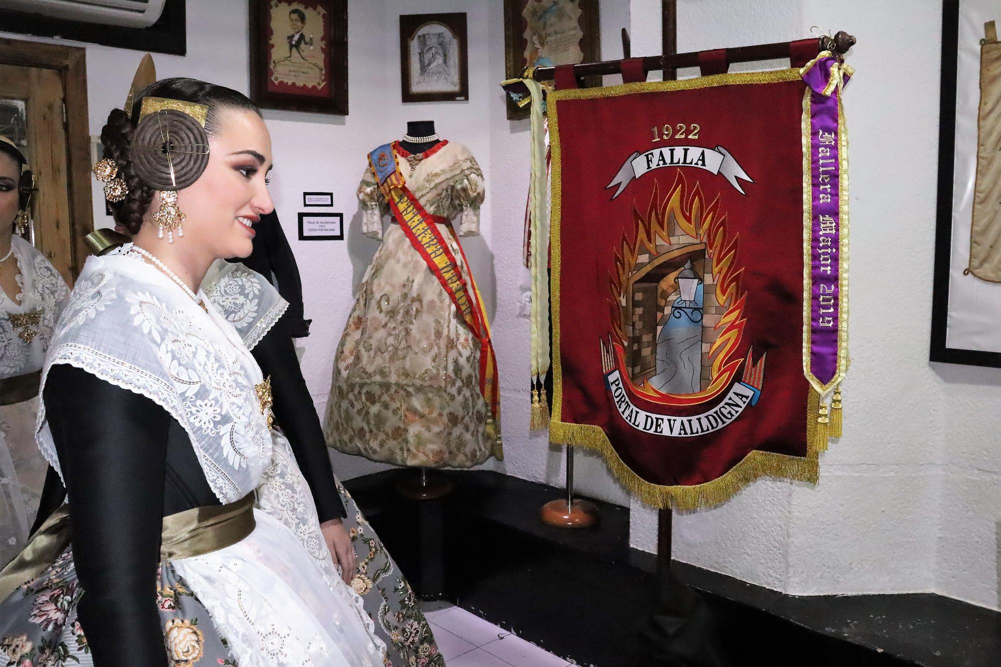 Exposición e inauguración de los 100 años de la falla Portal de Valldigna-Salinas