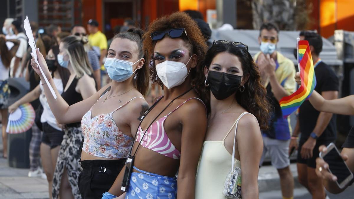 1.500 personas participan en la manifestación por el Día del Orgullo en Alicante