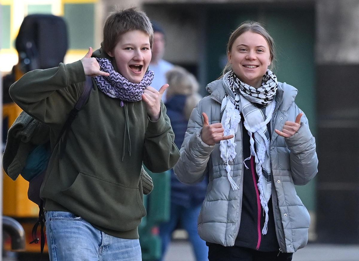 Greta Thunberg llega a su juicio en Londres