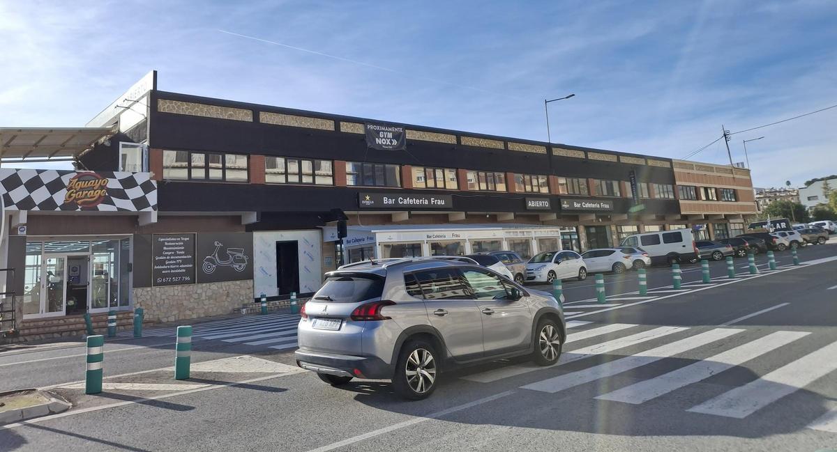 El bar cafetería Frau y, en su primera planta, el nuevo gimnasio