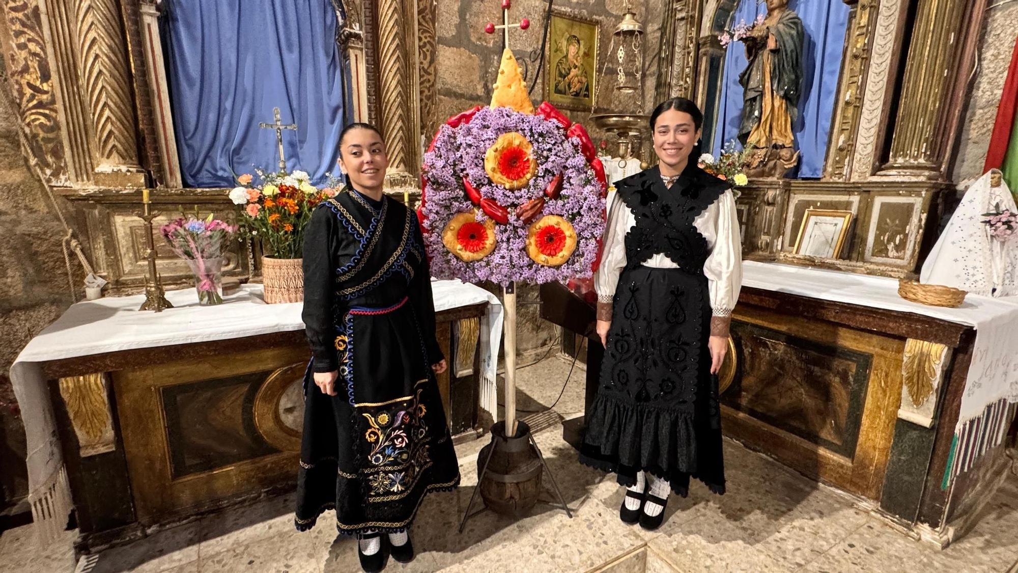 Villadepera honra a la Virgen del Rosario