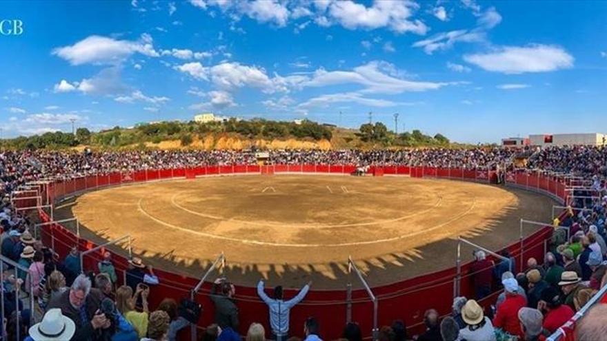 El alcalde de Coria anuncia la creación de una plaza de toros fija