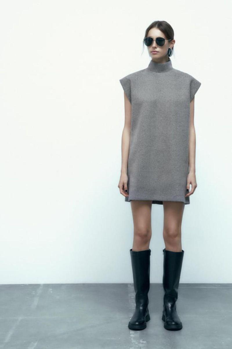 Minivestido gris de Zara