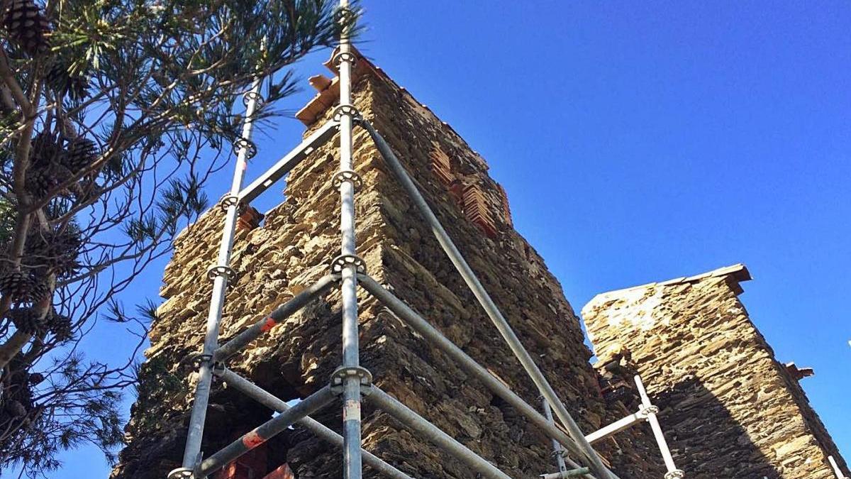 L&#039;Ajuntament continuarà la restauració de la Torre de les Creus