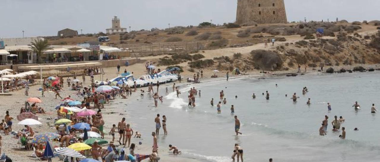 El Consell alerta sobre el elevado vertido de aguas residuales en la reserva marina de Tabarca