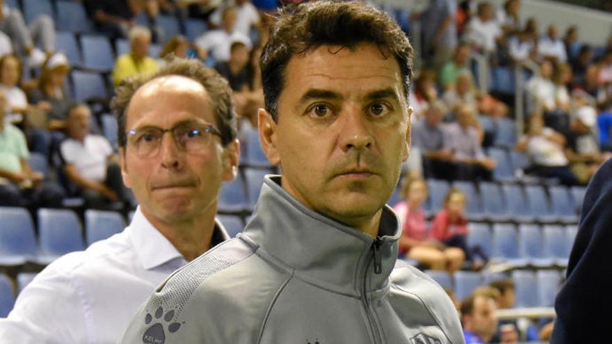 Míchel Sánchez, entrenador de la SD Huesca.