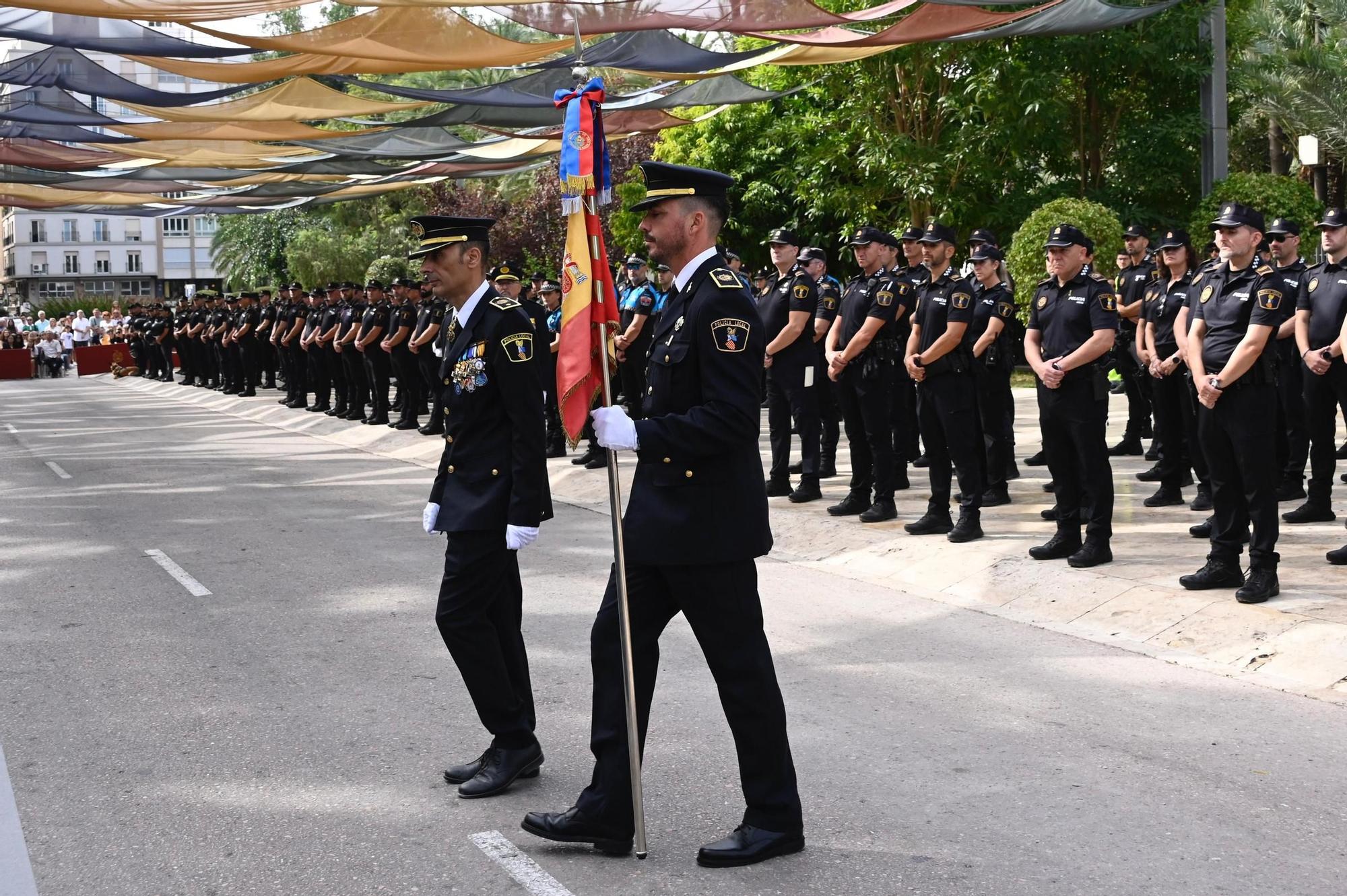 Así ha sido el acto del patrón de la Policía Local de Elche