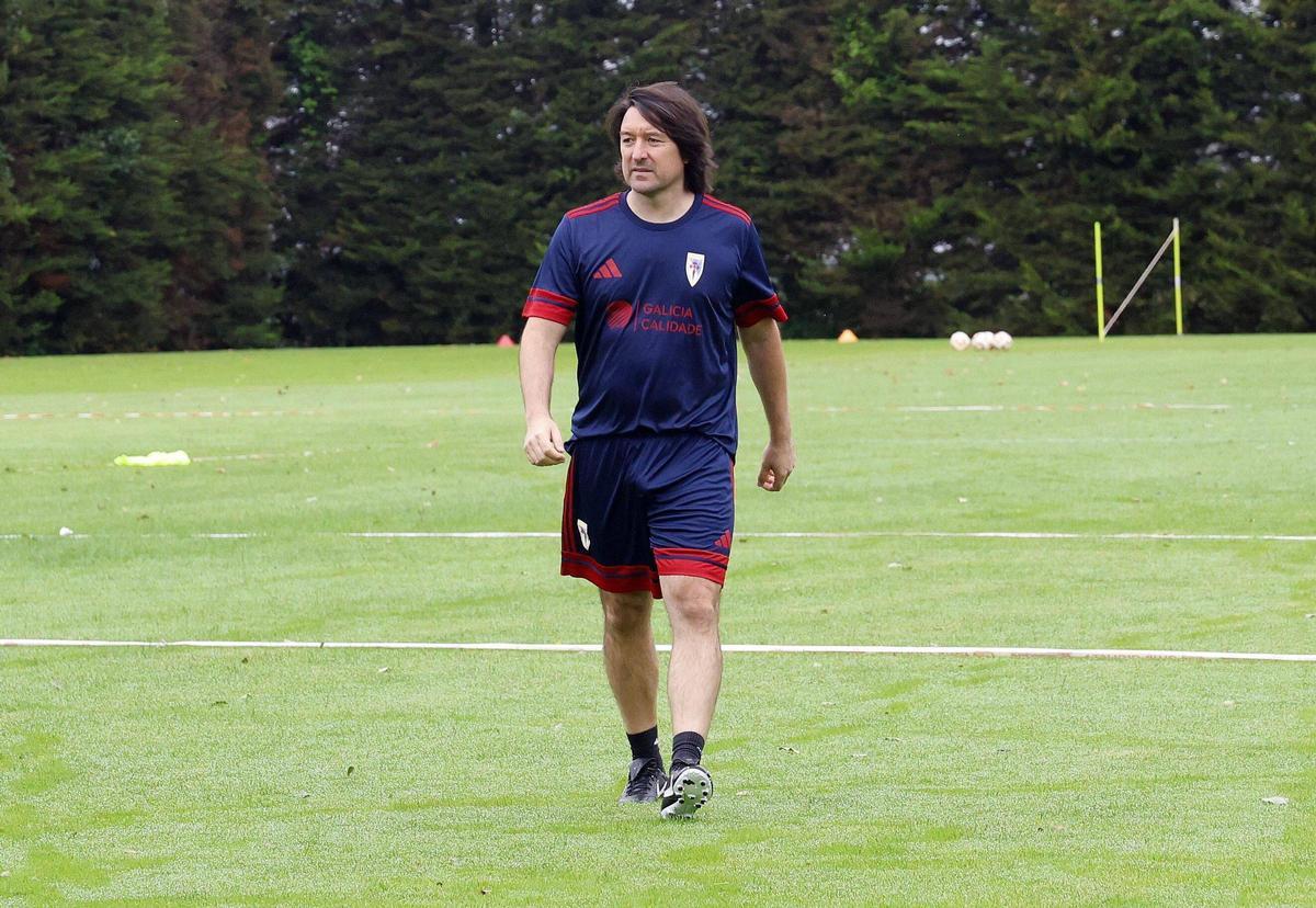Secho Martínez, durante un entrenamiento de la SD Compostela.