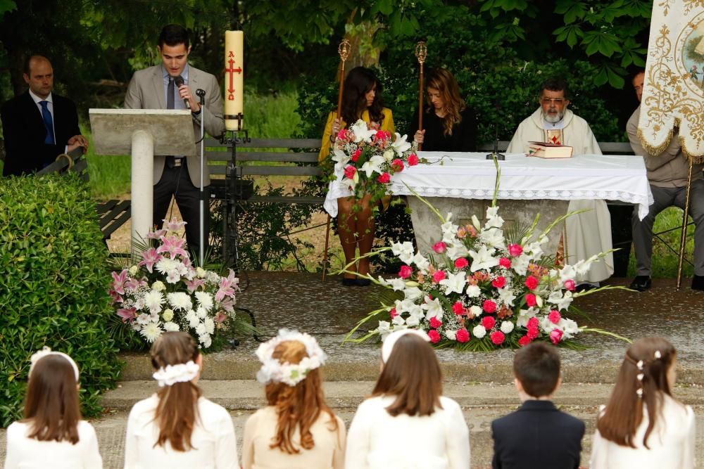 Villaescusa honra a la Virgen del Olmo