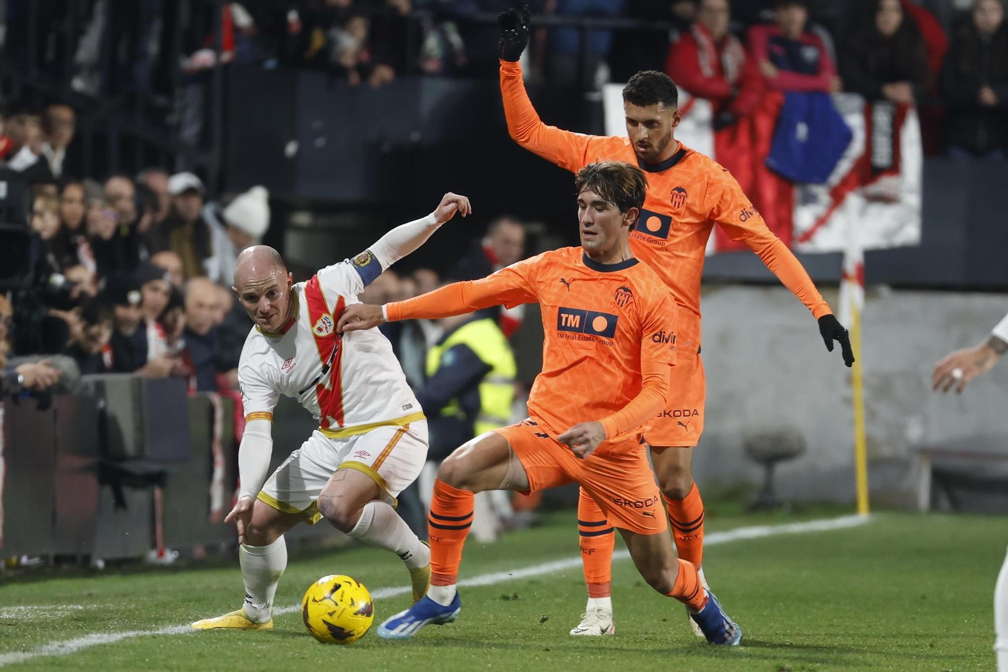 0-1. Sergi Canós da el triunfo al Valencia en Vallecas